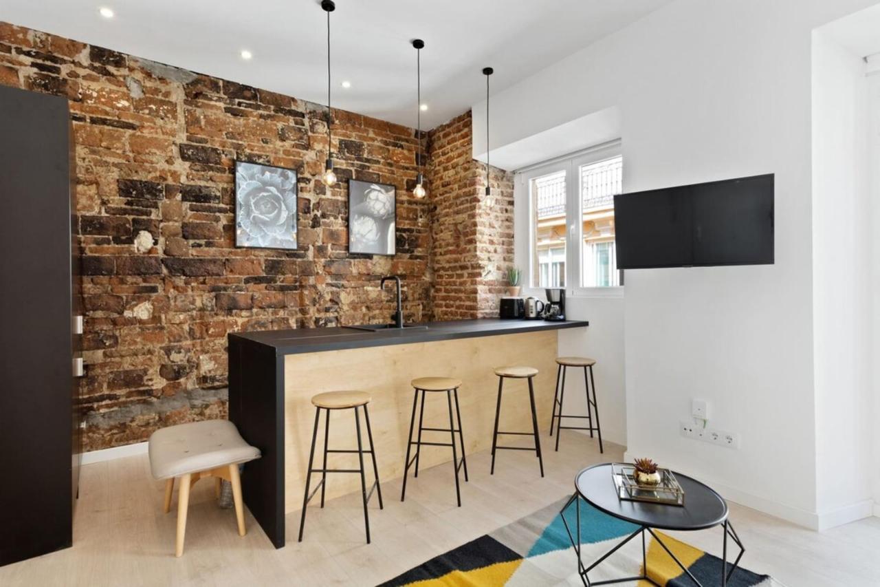 Modern 1 Bedroom Apartment Near Lavapies Madrid Exteriör bild