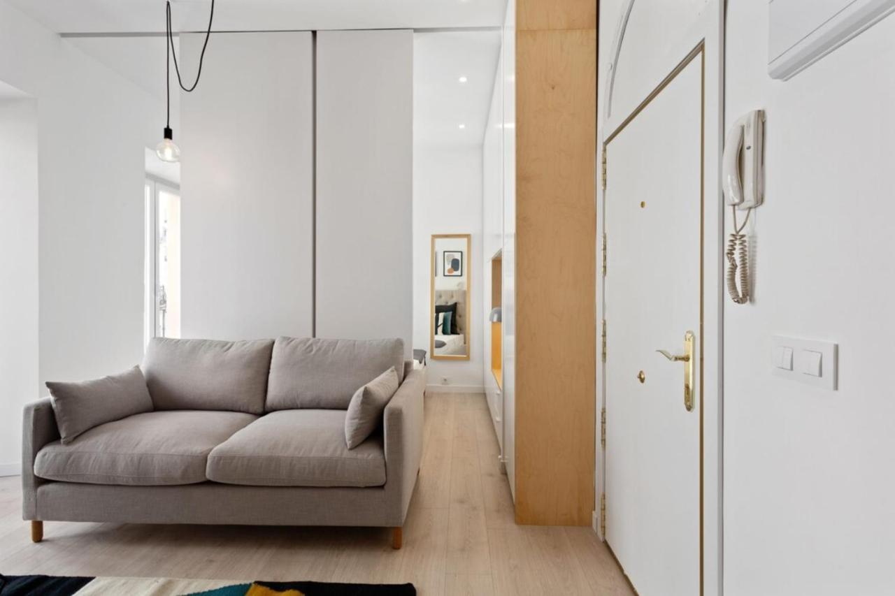 Modern 1 Bedroom Apartment Near Lavapies Madrid Exteriör bild