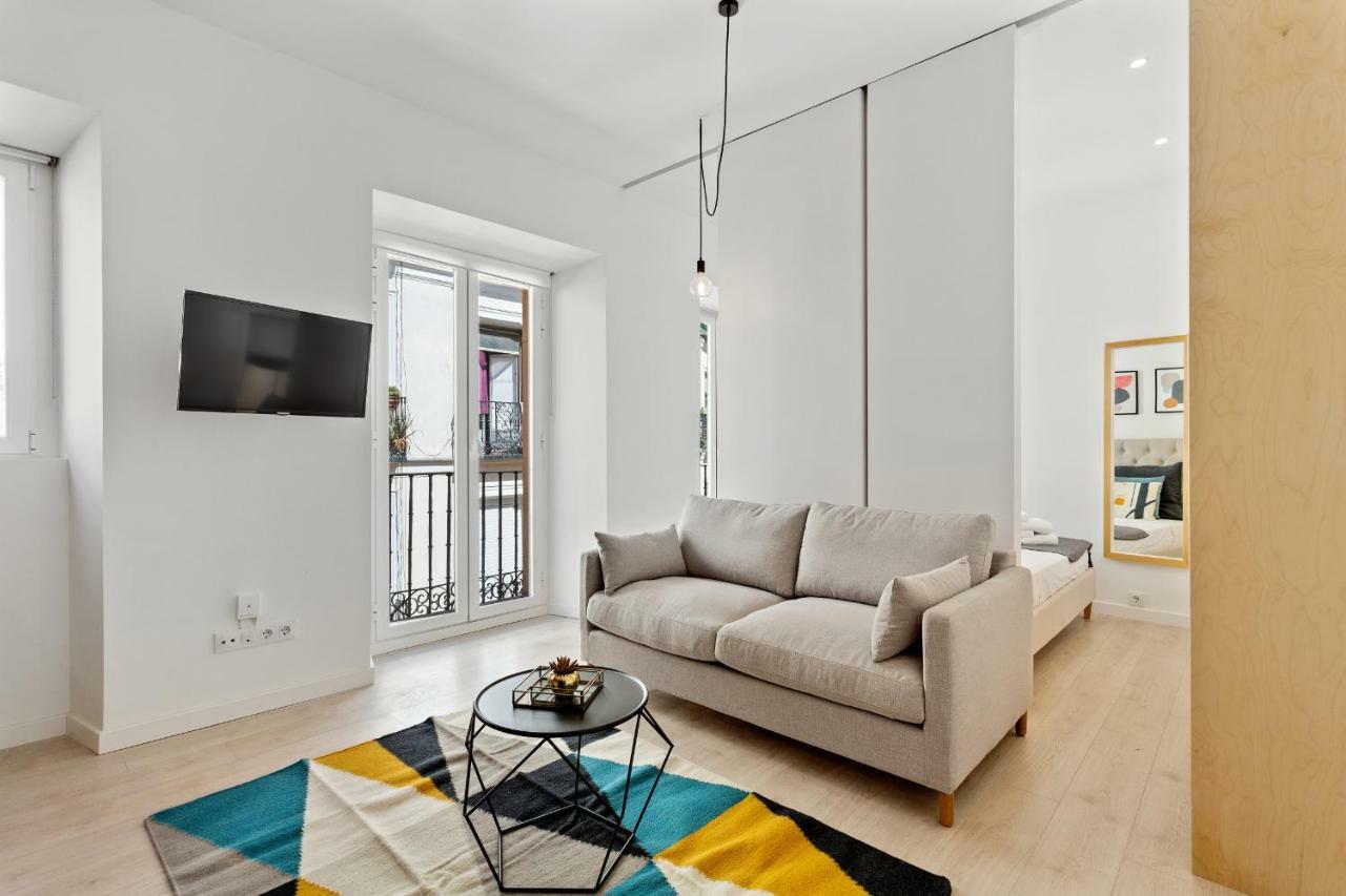Modern 1 Bedroom Apartment Near Lavapies Madrid Exteriör bild